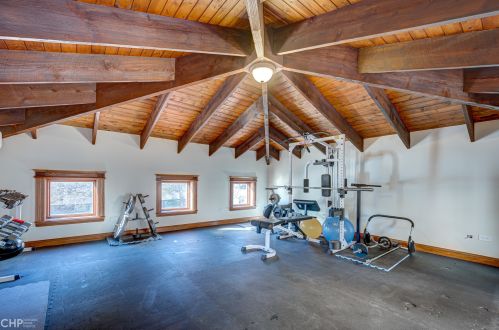 2732 Marshfield Ave, Chicago IL 60614-1016 exterior