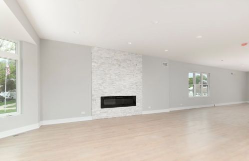 7421 Ottawa Ave, Chicago IL  60631-4238 exterior