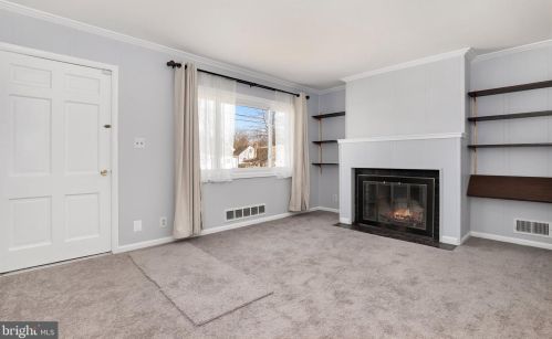 1323 Grandin Ave, Rockville MD 20851-1155 exterior