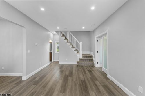 156 Barnert Ave, Paterson NJ  07512-1640 exterior