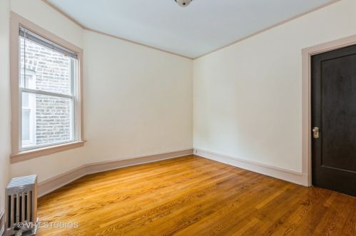 2610 Argyle St, Chicago IL 60625-2738 exterior