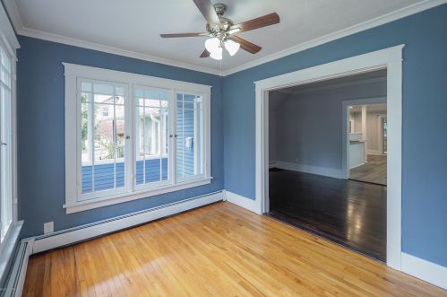 1820 Oakland Dr, Kalamazoo MI 49008-1805 exterior