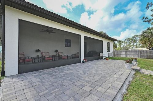 3841 10 Ave, Naples FL 34117-4979 exterior