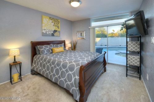 1302 Camino Seco, Tucson AZ 85710-1707 exterior