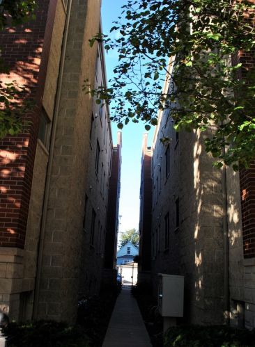 1964 Foster Ave, Chicago IL  60640-1073 exterior