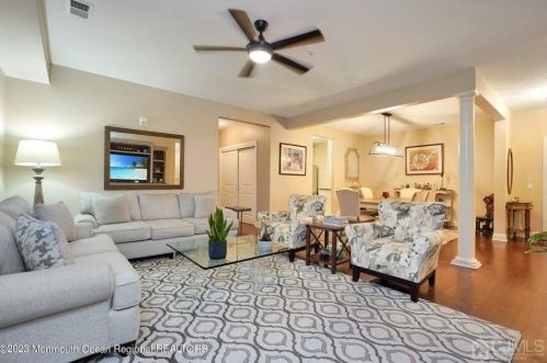 110 Becket Way, Morganville, NJ 07751-5205