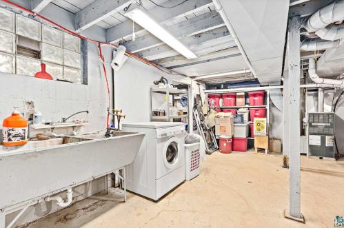 2001 Gearhart St, Duluth MN 55811-5311 exterior