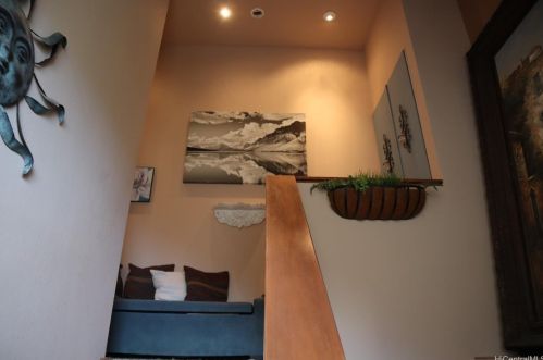 848 Kealahou St, Honolulu HI 96825-2943 exterior