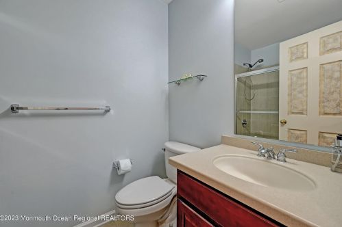 17 Monticello Ct, Morganville NJ 07751-4162 exterior