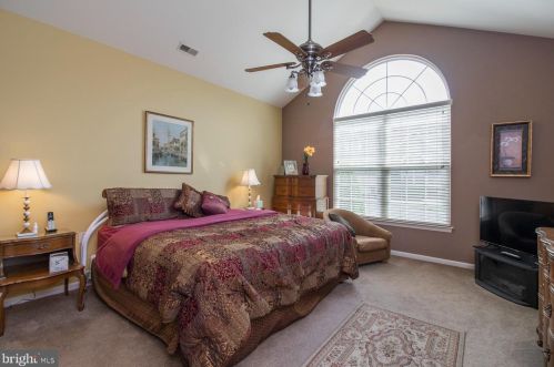 201 Fairway Dr, Warminster PA 18974-3797 exterior