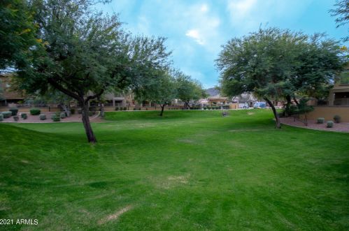 2250 Deer Valley Rd, Phoenix AZ 85024-5527 exterior