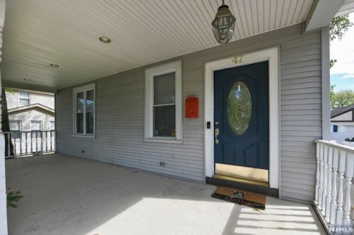 47 Kipp Ave, Hasbrouck Heights NJ 07604-1216 exterior