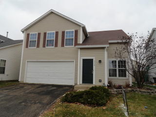 1778 Walnut Park Ln, Aurora, IL 60504-4300