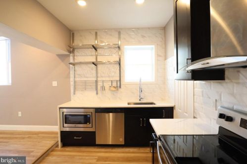 400 Daly St, Philadelphia PA 19148-5702 exterior