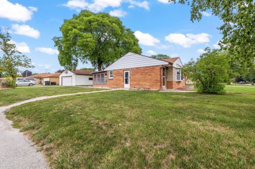 4477 63rd St, Milwaukee, WI 53220-3462