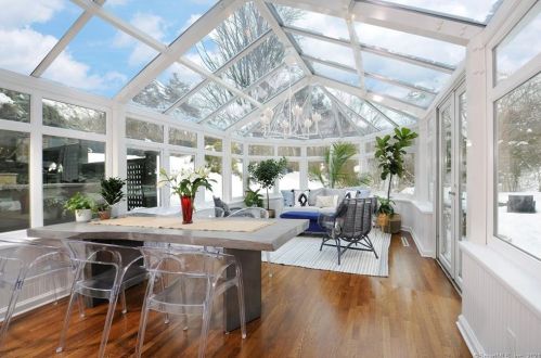 544 North St, Greenwich CT 06830-3450 exterior