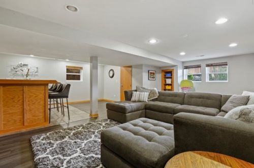 5340 Cullom Ave, Chicago IL 60641-1313 exterior