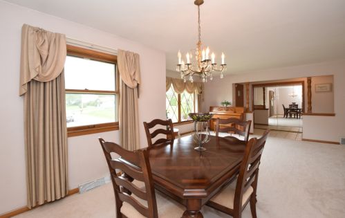 6894 Park Mnr Dr, Milwaukee WI 53224-4638 exterior