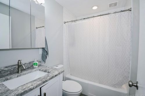 35 4th St, New Britain CT  06051-1721 exterior