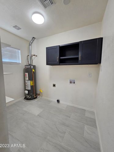 2932 Diamond St, Phoenix AZ  85008-5015 exterior