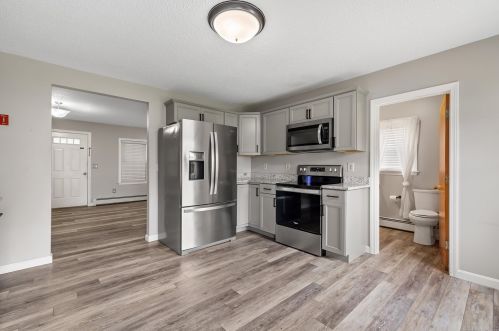 15 Sayles Ave, Killingly CT 06241-1643 exterior