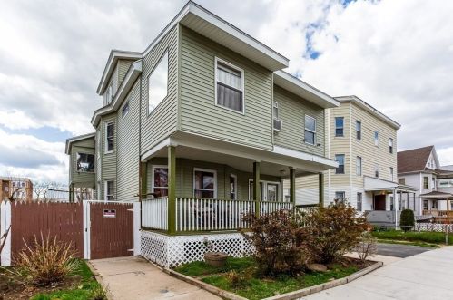 130 Malden St, Springfield MA  01108-1310 exterior