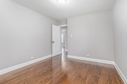 1031 92nd St, Chicago IL 60617-3839 exterior