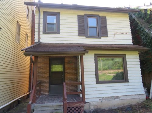 2634 Library Rd, Pittsburgh PA 15234-3107 exterior