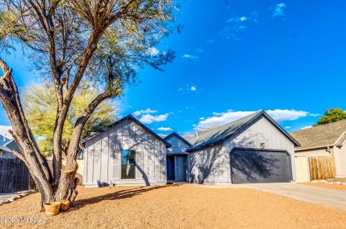 10455 Bridgestone Pl, Tucson AZ 85730-5001 exterior