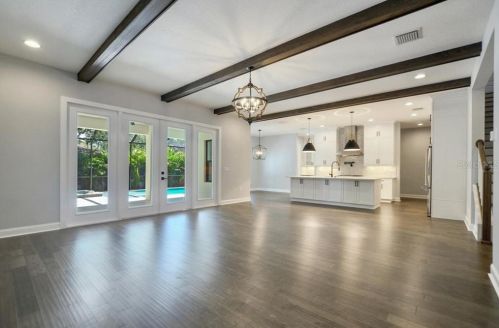 3902 Obispo St, Tampa FL 33629-7828 exterior