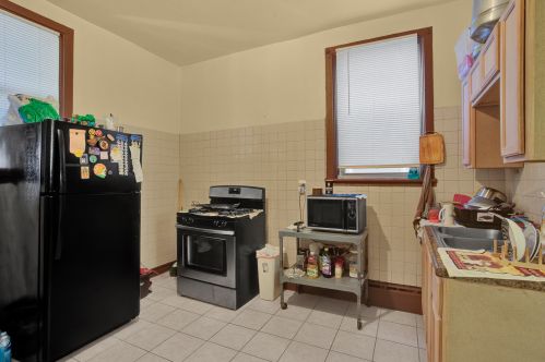 1920 Rockwell St, Chicago IL 60647-4245 exterior