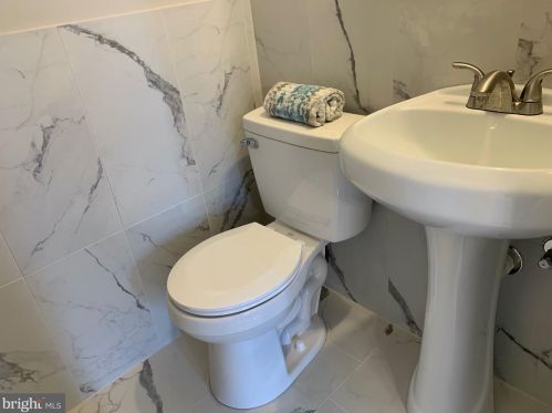 1522 61 St, Philadelphia PA 19142-3512 exterior