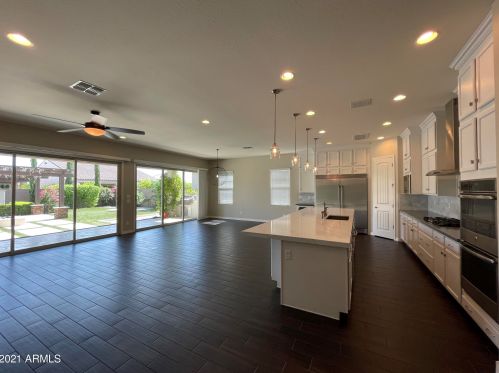 921 Tonto Pl, Chandler AZ  85249 exterior