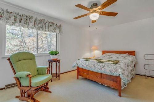 113 Thornberry Dr, Pittsburgh PA 15237-3349 exterior