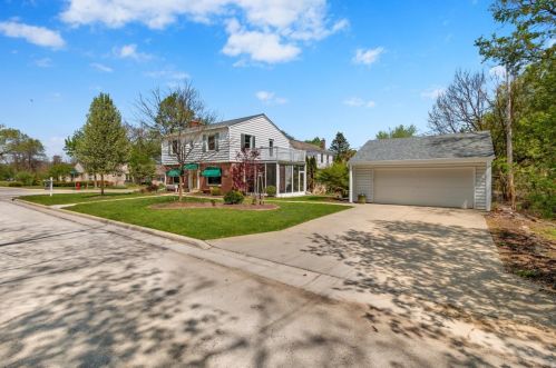 7131 Auburn Ave, Milwaukee WI 53213-3116 exterior