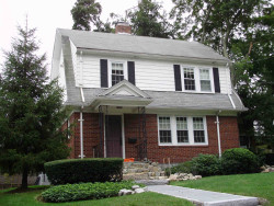 18 Arapahoe Rd, Newton, MA 02465-2203