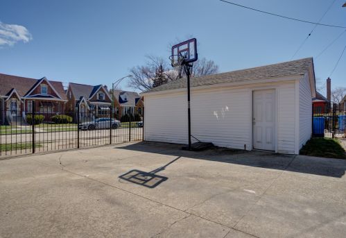 1635 92 Pl, Chicago IL 60619-7730 exterior