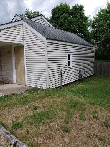 423 Della St, Kalamazoo, MI 49002-3517