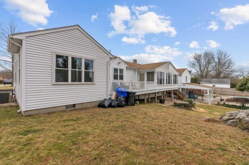 142 Lexington Ave, Providence RI 02904-4413 exterior