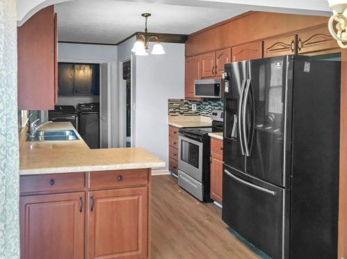 6514 Rockland Rd, Lithonia GA 30038-3438 exterior