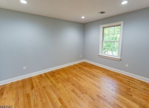 473 Plainfield Ave, Berkeley Heights NJ  07922-1925 exterior