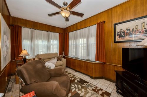 5654 Spaulding Ave, Chicago IL 60651-4139 exterior