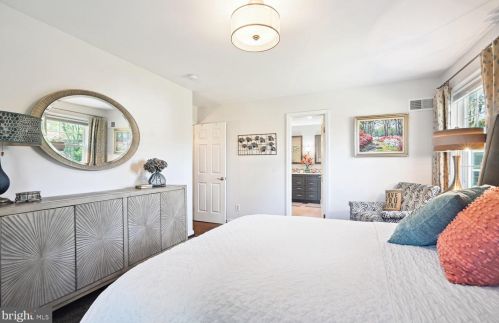 9101 Cherbourg Dr, Rockville MD 20854-3107 exterior