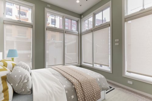 2725 Kenmore Ave, Chicago IL 60614-1305 exterior