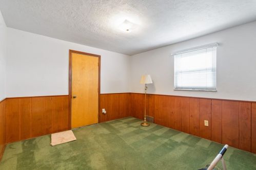 5811 Rodgers St, Pittsburgh PA 15207-2274 exterior