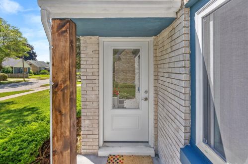 6073 36th St, Milwaukee WI  53221-4652 exterior