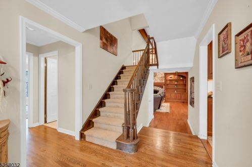 28 Chester Woods Dr, Chester NJ  07930-2828 exterior