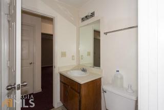 5911 Summerglen Ln, Atlanta GA  30349-5265 exterior