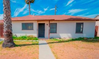 333 Iris St, Oxnard CA  93033-3834 exterior