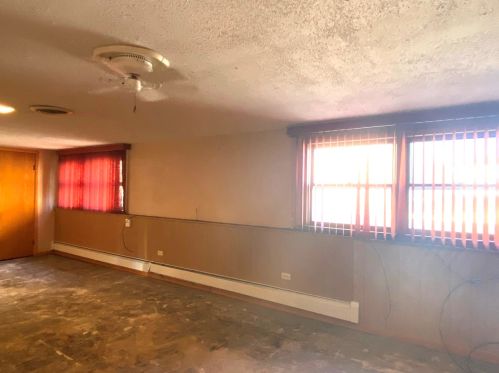 8355 Kedvale Ave, Chicago IL 60624-3529 exterior